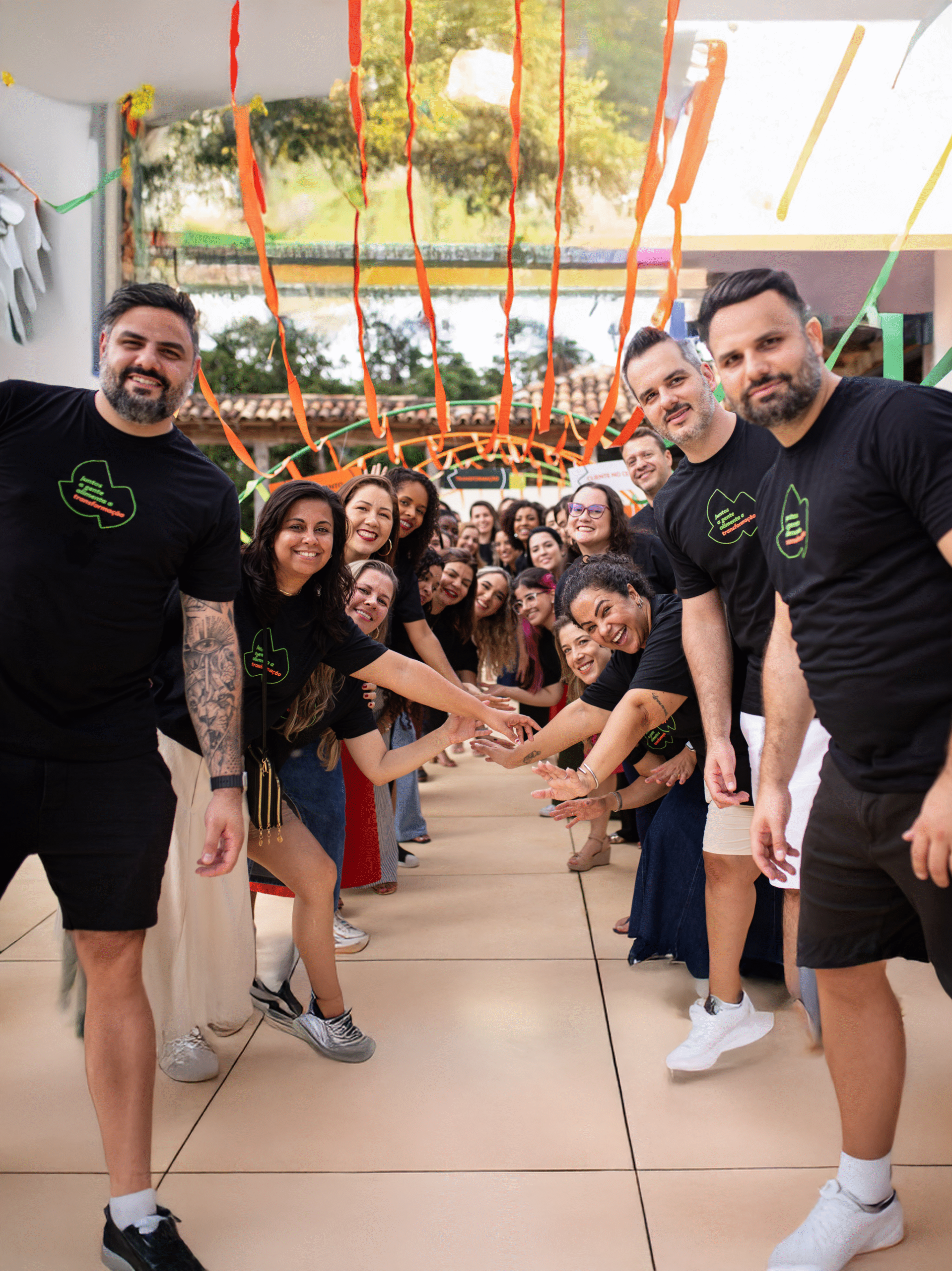 Quem somos 1 LACERDA-ALIMENTAÇÃO---Festa---Redes-Sociais-00148